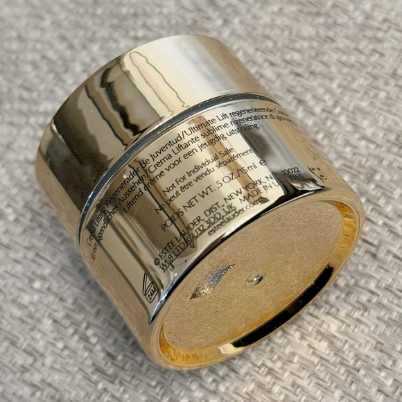 60% off/ Estée Lauder Re-Nutriv Ultimate Lift Regenerating Youth Cream 15ml - Picture 2 of 3